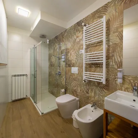 Pallanza Courtyard Lejlighed Verbania